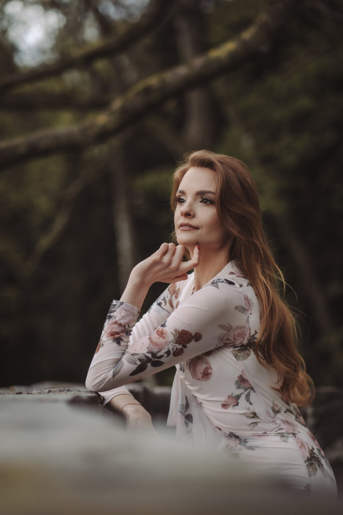 Fotografia portretowa fotograf Szczecin portret kobiety wiosna w kwiatach